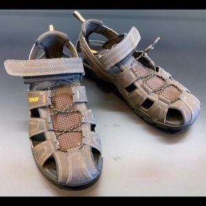 Teva Forebay Sandals, Men's 9.5 Good Shape